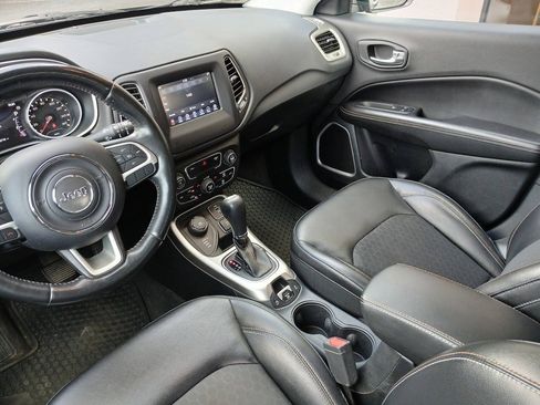 Used 2018 Jeep Compass Latitude w/ Popular Equipment Group AWD/4WD image 7