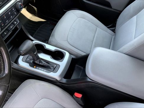 Used 2016 Chevrolet Colorado LT w/ LT Convenience Package image 17