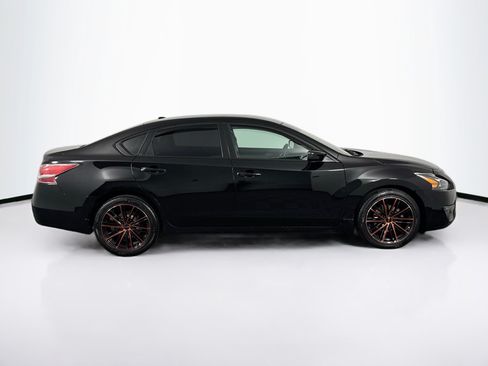 Used 2014 Nissan Altima 2.5 SV FWD image 12
