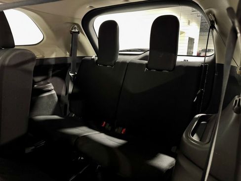 Used 2016 Mitsubishi Outlander SE image 26