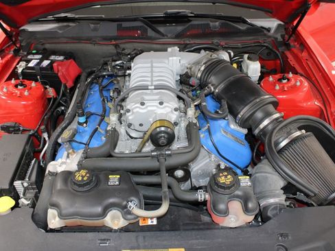 Used 2011 Ford Mustang Shelby GT500 w/ SVT Performance Pkg RWD image 31