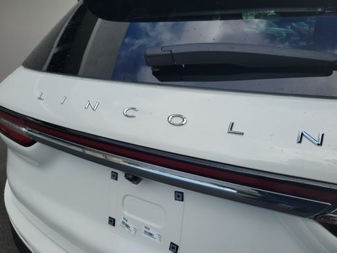 Used 2025 Lincoln Corsair FWD image 8