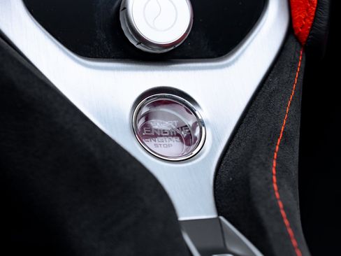 Used 2024 McLaren 750S Spider RWD image 55