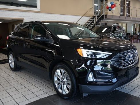 Used 2022 Ford Edge Titanium image 16