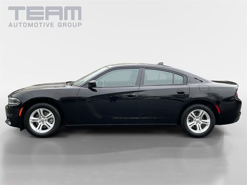 Used 2023 Dodge Charger SXT image 4