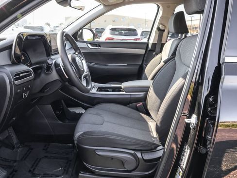 Used 2023 Hyundai Palisade SE w/ Cargo Package image 6