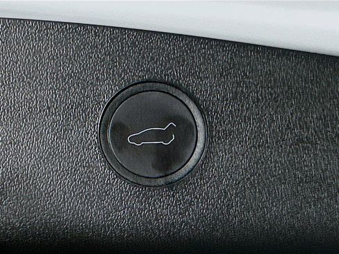 Used 2023 Tesla Model 3 Standard Range RWD image 27