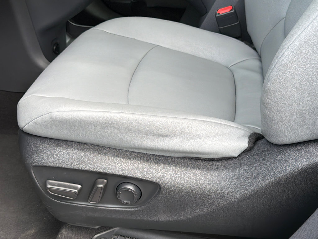 Used 2023 Toyota Sienna XLE AWD/4WD image 20