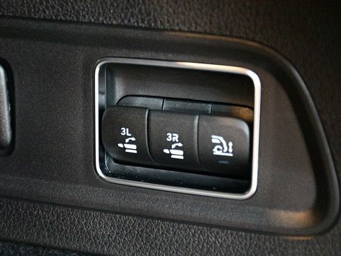 Used 2025 Mercedes-Benz GLS 63 AMG 4MATIC image 85