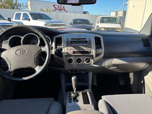 Used 2011 Toyota Tacoma 4x4 Double Cab w/ TRD Sport Pkg image 21