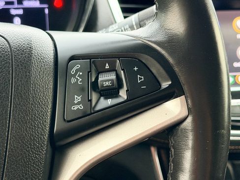 Used 2018 Chevrolet Trax Premier w/ Midnight Edition FWD image 32