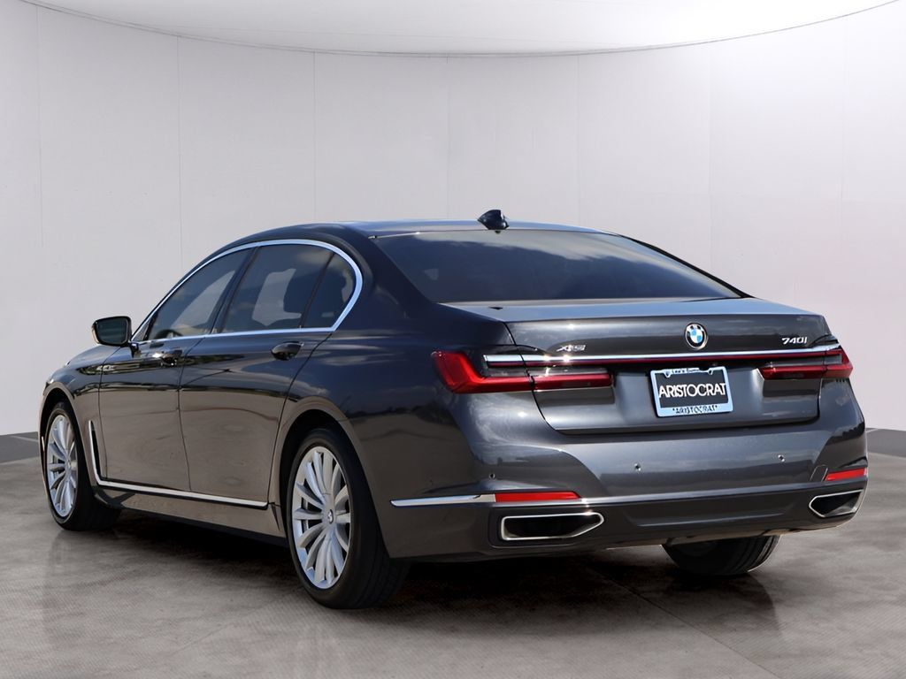Used 2022 BMW 740i xDrive w/ Premium Package AWD/4WD image 5