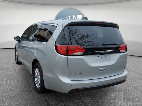 New 2026 Chrysler Voyager LX FWD image 6