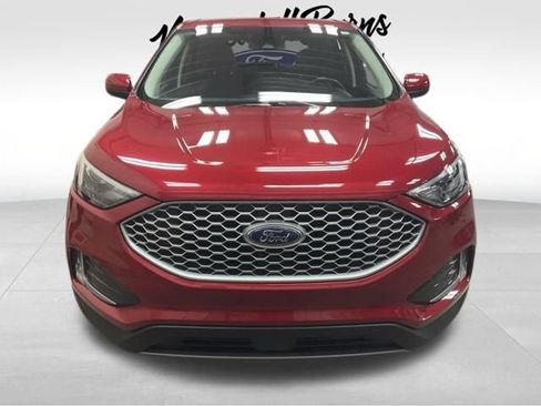 Used 2023 Ford Edge SEL w/ Convenience Package image 2