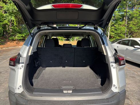 Used 2023 Nissan Rogue SV FWD image 32