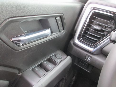 New 2026 GMC Canyon Elevation w/ Convenience Package image 13