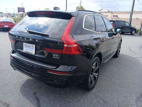 Used 2022 Volvo XC60 B5 Momentum w/ Advanced Package image 7