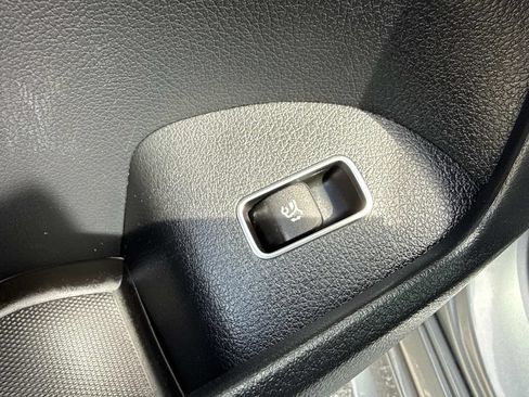 Used 2022 Mercedes-Benz GLE 350 4MATIC image 25