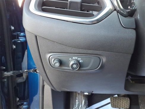 Used 2023 Chevrolet Equinox LT image 13