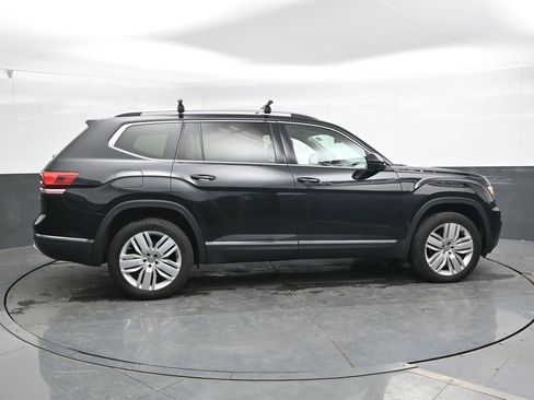 Used 2018 Volkswagen Atlas SEL Premium AWD/4WD image 4