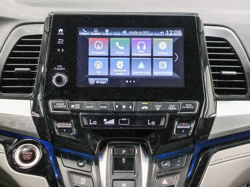 Used 2024 Honda Odyssey Touring image 16