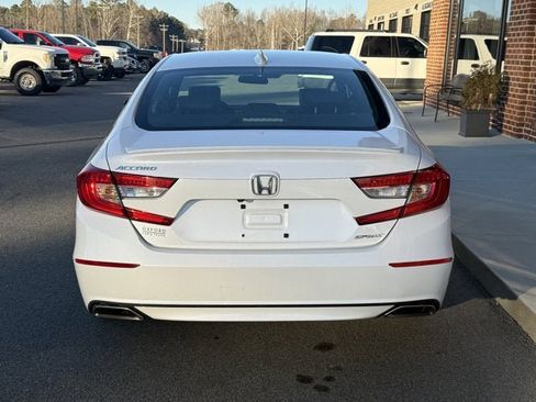 Used 2020 Honda Accord Sport image 4