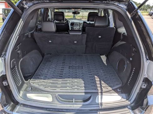 Used 2021 Jeep Grand Cherokee Overland AWD/4WD image 13