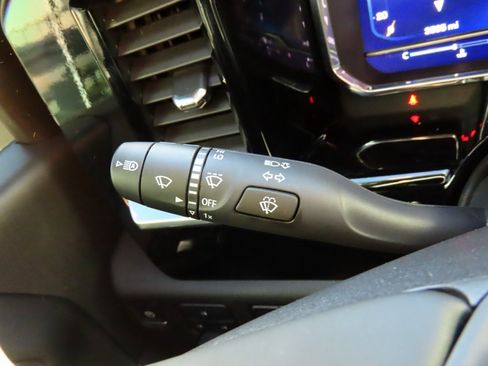 Used 2025 Chevrolet Silverado 2500 LT w/ Safety Package image 41