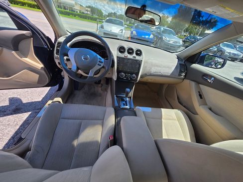 Used 2010 Nissan Altima 2.5 S FWD image 15
