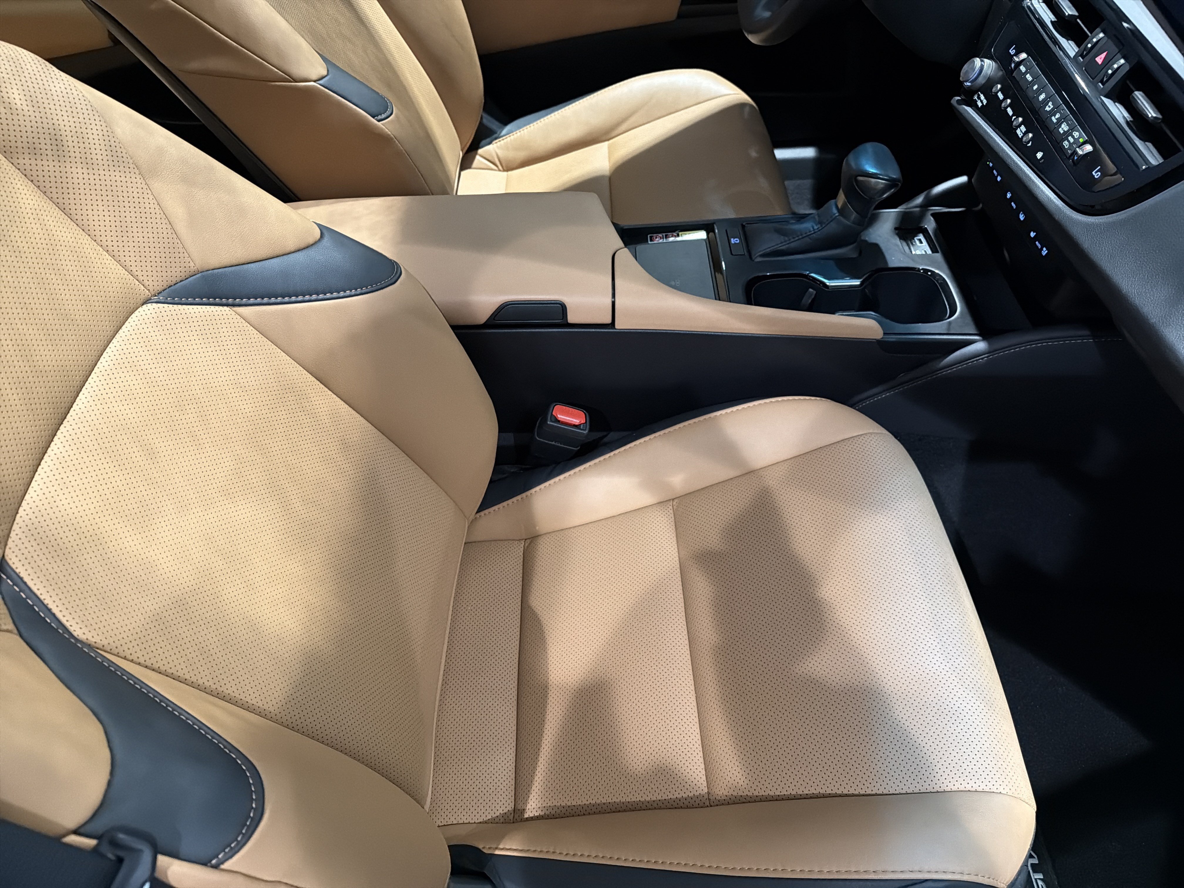 Used 2025 Lexus ES 350 w/ Premium Package FWD image 40