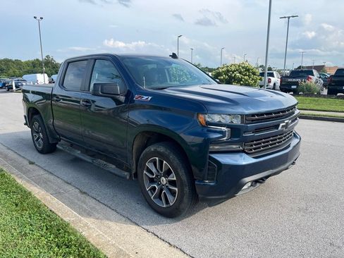 Used 2022 Chevrolet Silverado 1500 RST AWD/4WD image 2