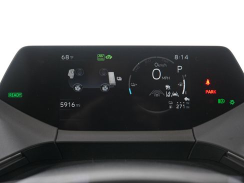 Used 2025 Toyota Prius Plug-In Hybrid image 26
