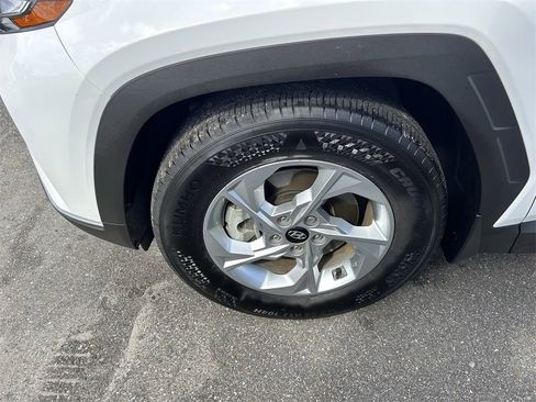 Certified 2024 Hyundai Tucson SE image 10