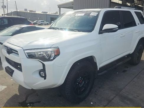 Used 2023 Toyota 4Runner SR5 Premium w/ Moonroof Package image 3