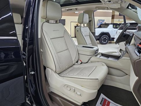 Used 2022 GMC Yukon Denali image 19