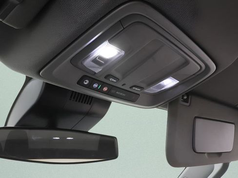 Used 2024 Chevrolet Silverado 1500 LT image 16