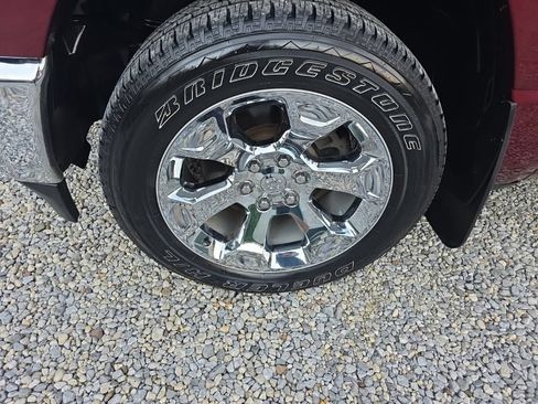 Used 2019 RAM 1500 Big Horn AWD/4WD image 11