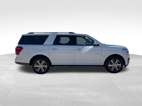 Used 2023 Ford Expedition Max Limited image 8