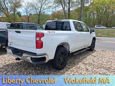 Used 2025 Chevrolet Silverado 1500 LT AWD/4WD image 3