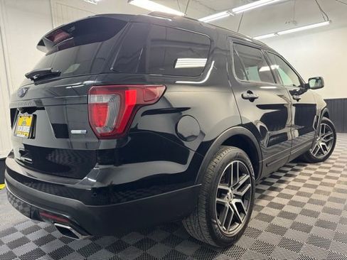 Used 2017 Ford Explorer Sport w/ Equipment Group 401A image 4