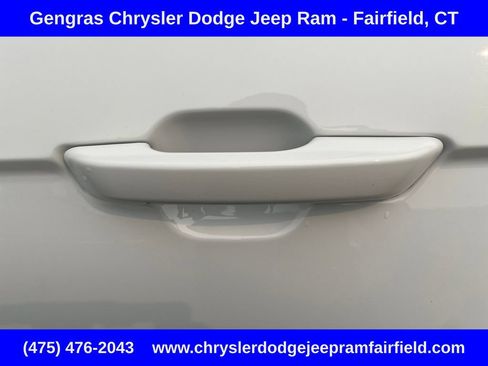 Certified 2023 Jeep Grand Cherokee Laredo X AWD/4WD image 33