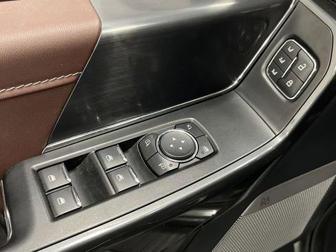 Used 2022 Ford F150 Lariat w/ Equipment Group 502A High image 33