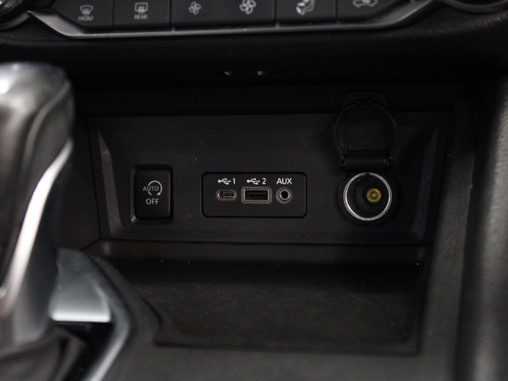 Used 2024 Nissan Sentra SR FWD image 23