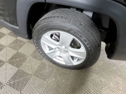 Used 2022 Jeep Compass Latitude AWD/4WD image 16