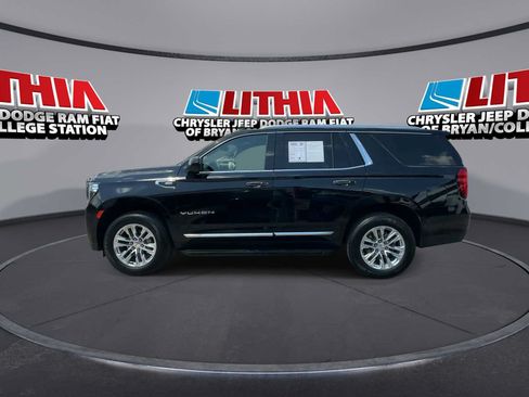 Used 2023 GMC Yukon SLT AWD/4WD image 5