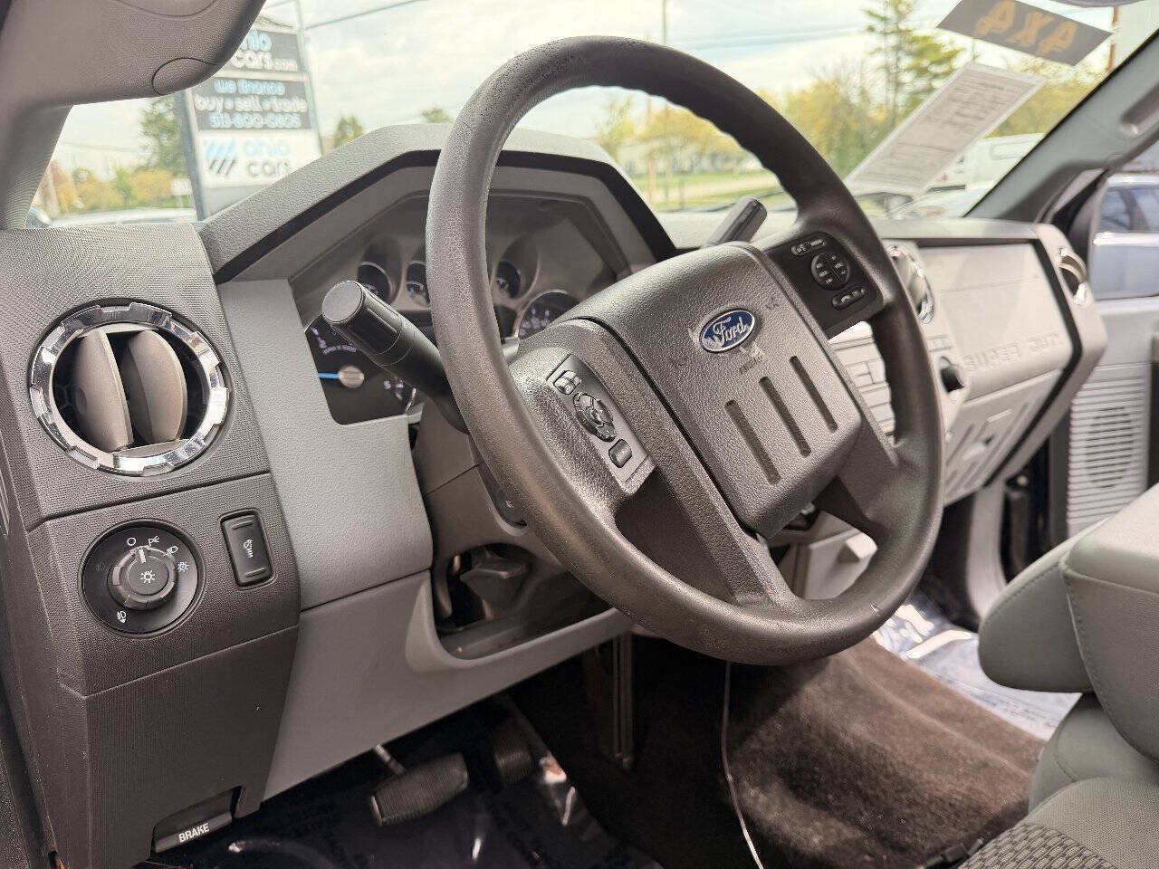 Used 2016 Ford F250 XLT w/ XLT Premium Package AWD/4WD image 8