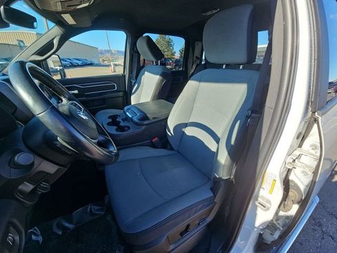 Used 2024 RAM 2500 Big Horn AWD/4WD image 14