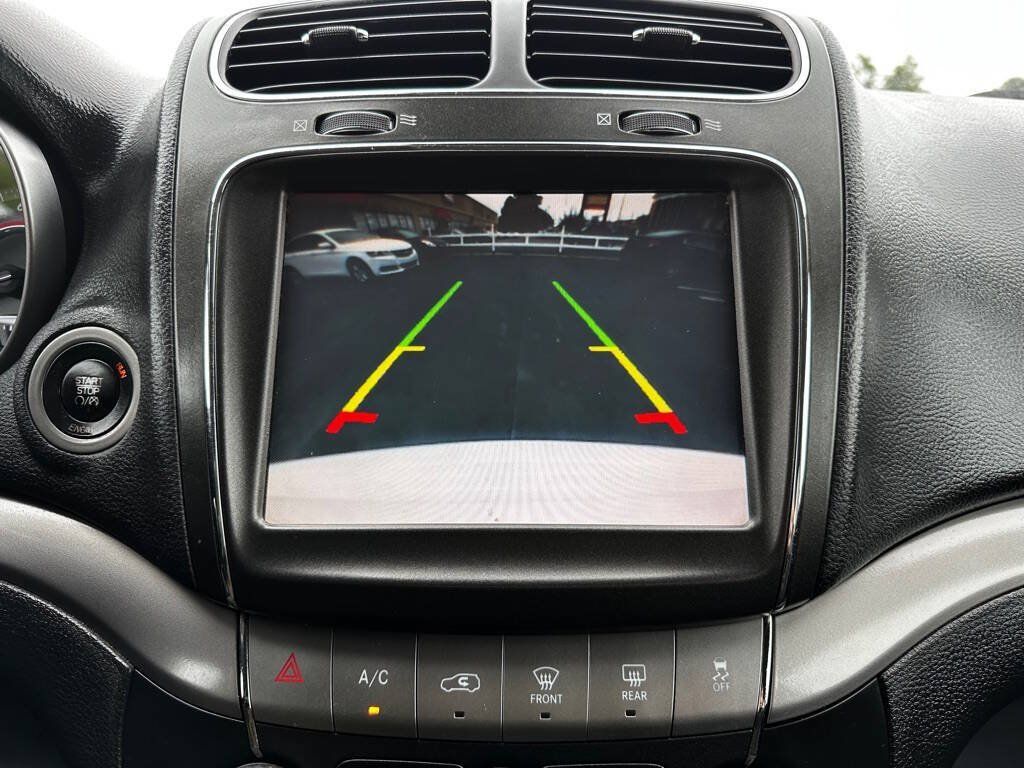 Used 2015 Dodge Journey Crossroad w/ Flexible Seating Group AWD/4WD image 18