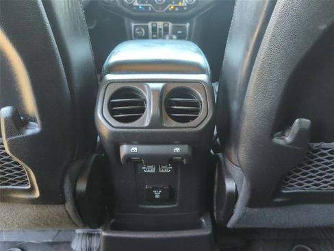 Used 2024 Jeep Wrangler High Altitude AWD/4WD image 28