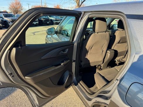 Used 2022 Chevrolet TrailBlazer LS image 17